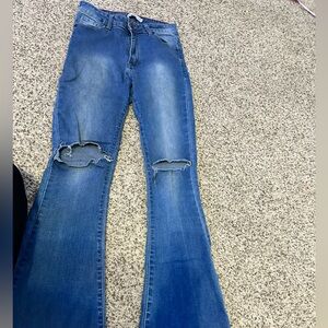 Super cute ripped jeans, bottoms frayed, FLARE